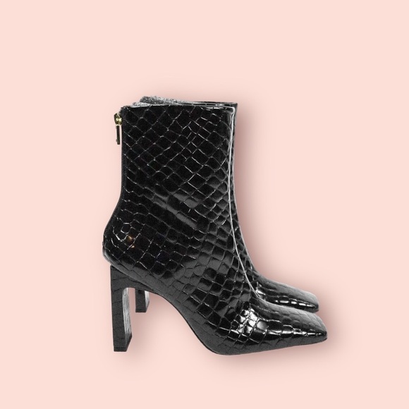Good American Shoes - NIB Good American Black Patent Croc Embossed Square Toe Ankle Boot